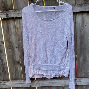 Poof Gray lace top sz. M